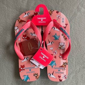 SOLD NWT Havaianas Slip ons Japan Edition size 7/8W 6/7M
